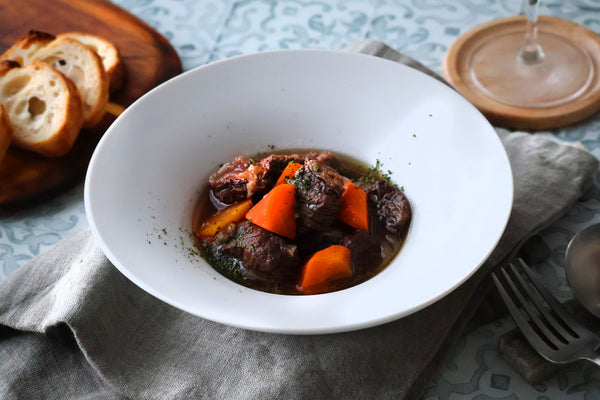 牛すね肉の赤ワイン蒸し